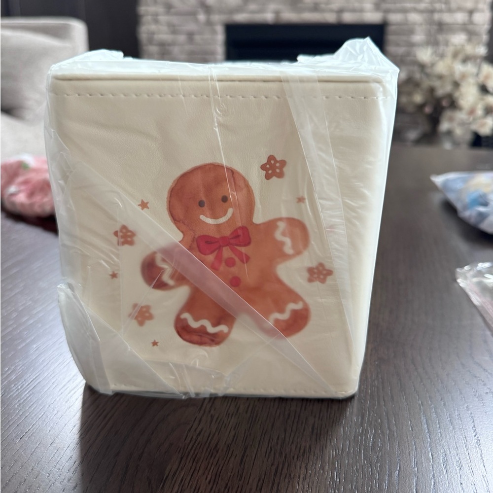 Gingerbread Man Tissue Kleenex Box Cover - Picture 2 of 6